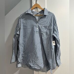 Old Navy Maternity Size XL - Button Down